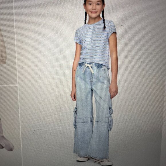 Gap Kids Girls UltraSoft Baggy Wide Leg Cargo Jeans Size Small (6-7) - Picture 2 of 6